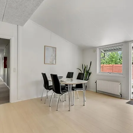 Casa de Férias 8 Bedroom Cozy In Henne *