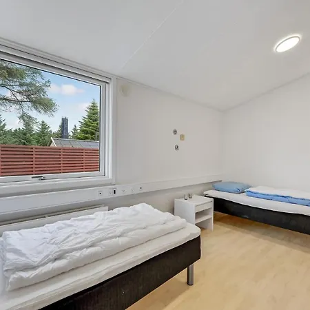 Holiday home 8 Bedroom Cozy In Henne Henne Strand