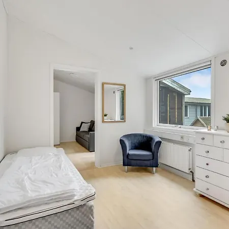 8 Bedroom Cozy In Henne Henne Strand