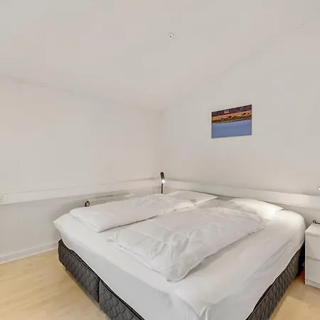 8 Bedroom Cozy In Henne