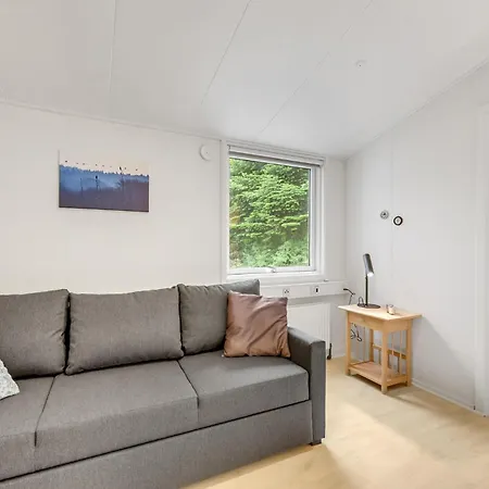 8 Bedroom Cozy In Henne Holiday home Henne Strand