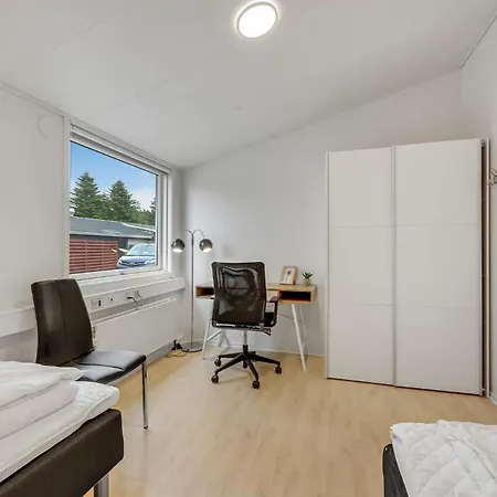 8 Bedroom Cozy In Henne Casa vacanze *